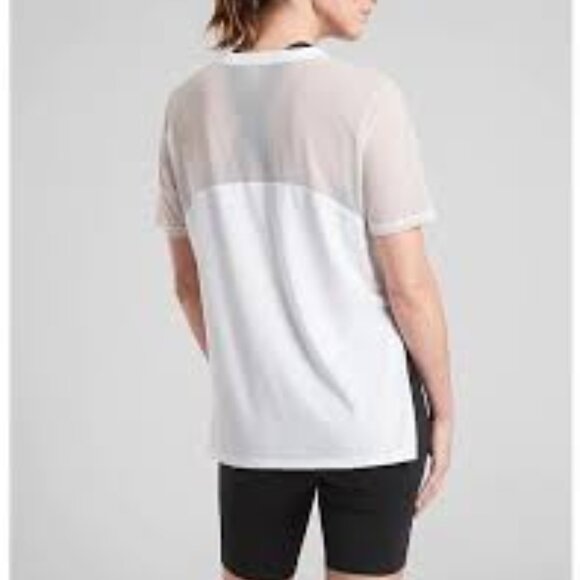 Athleta Essence Mesh Hybrid Tee NWT Sz M - Picture 1 of 6